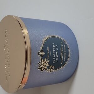 White Barn Eucalyptus Snowfall Candle - Lavender and Gold